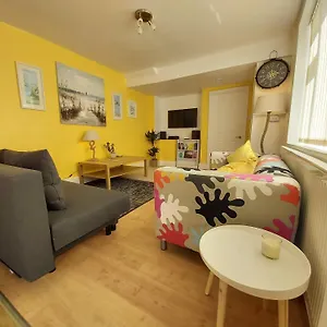 Beautiful Two Bedroom Ground Floor Swansea